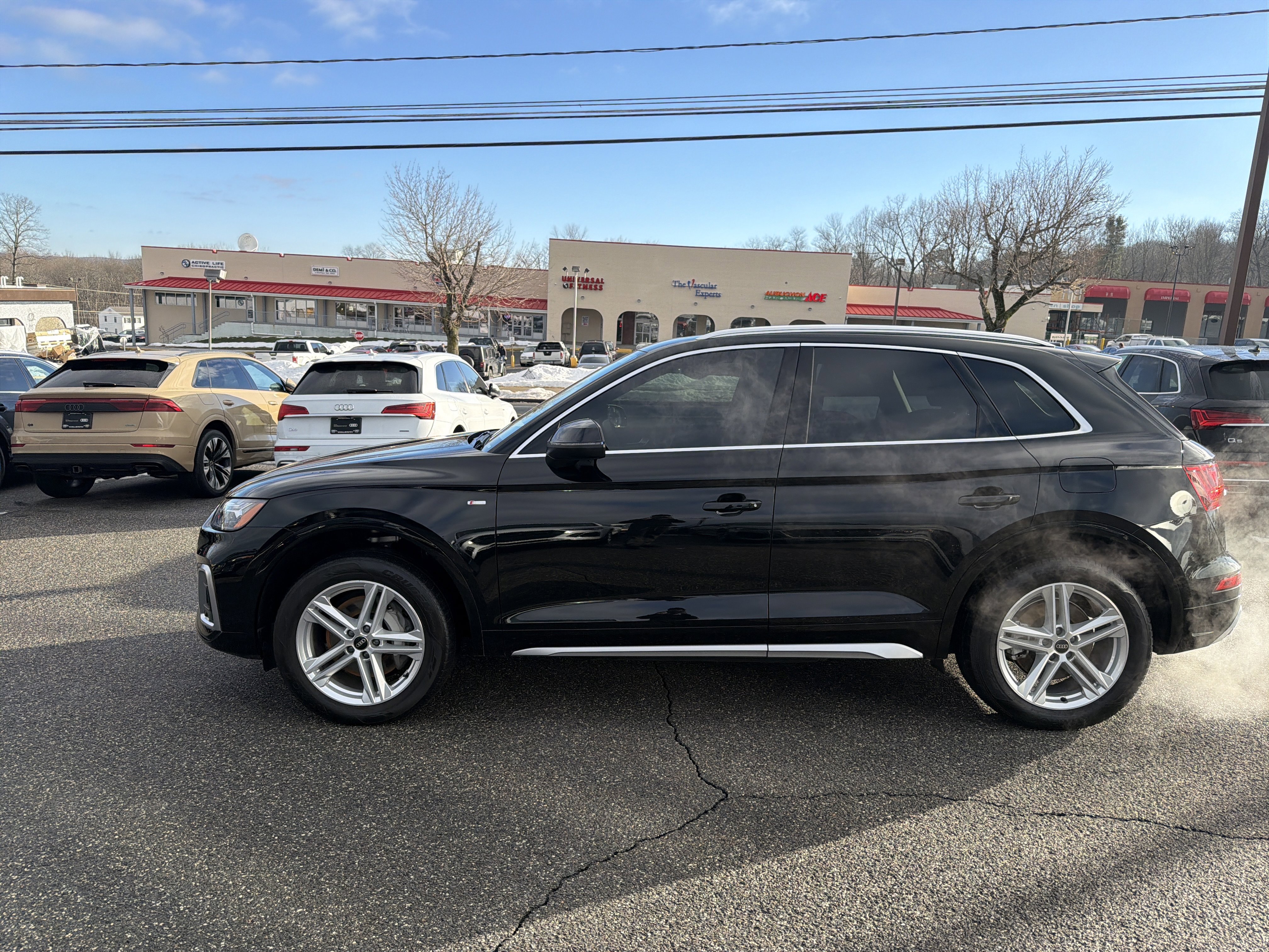 Certified 2025 Audi Q5 e Premium image 4
