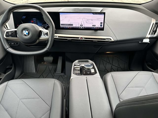 Used 2026 BMW iX xDrive60 AWD/4WD image 19