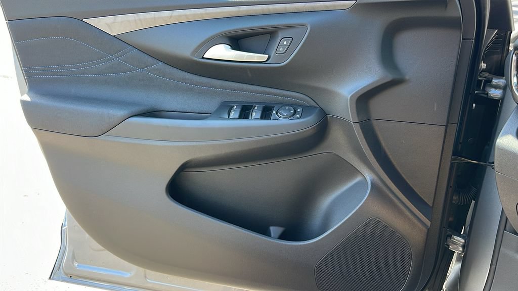 New 2026 Buick Envista Sport Touring w/ Convenience I Package FWD image 24