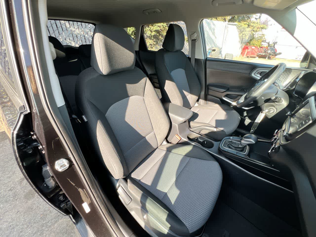 Certified 2023 Kia Soul LX w/ Option Group 015 FWD image 28
