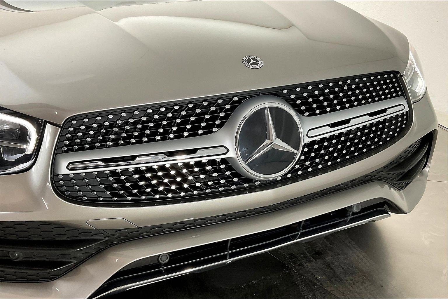 Used 2021 Mercedes-Benz GLC 300 4MATIC image 33