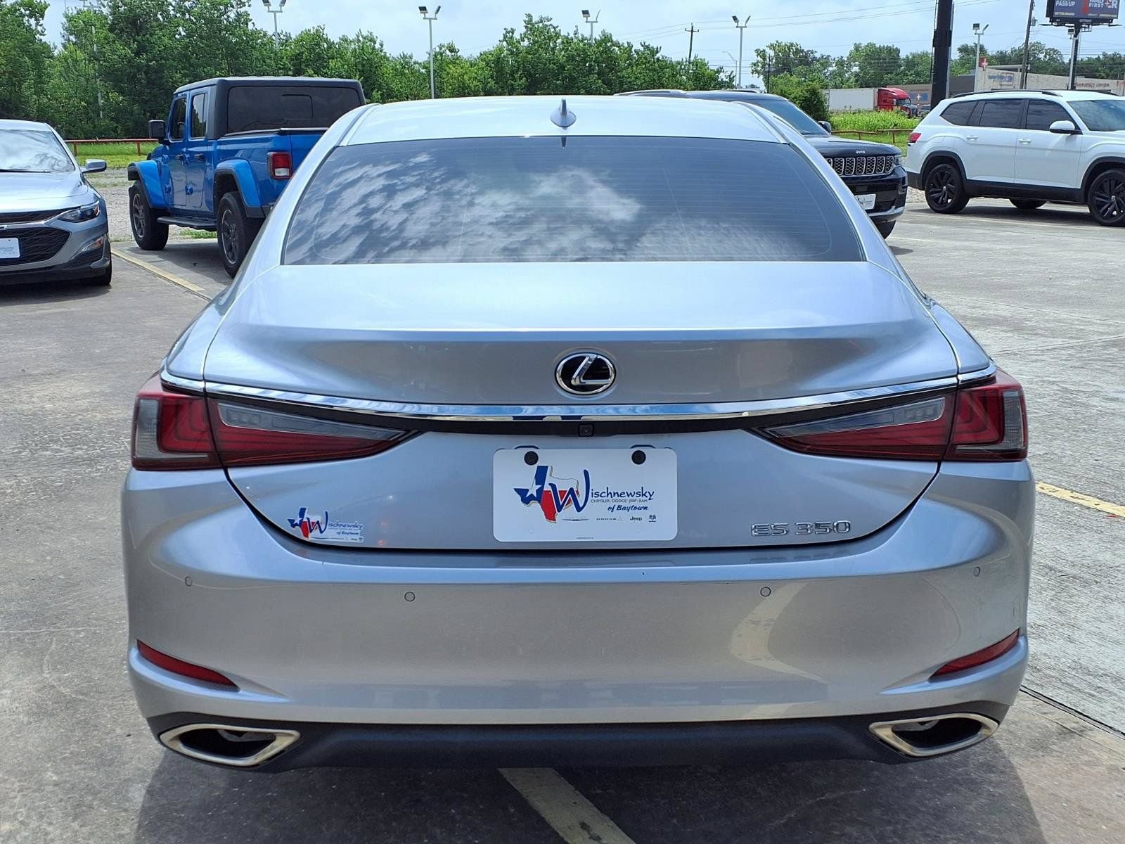 Used 2022 Lexus ES 350 w/ Premium Package FWD image 6