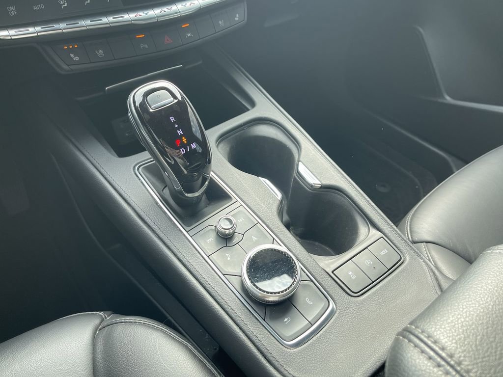 Used 2023 Cadillac XT4 Premium Luxury image 33