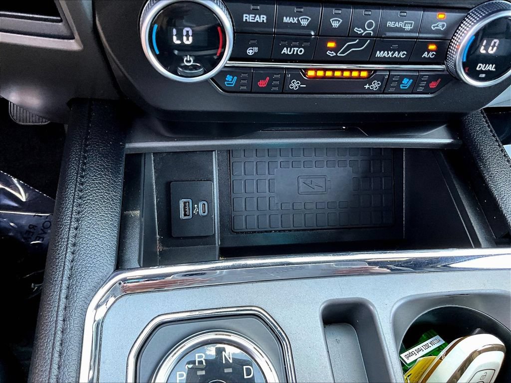 Used 2021 Ford Expedition XLT AWD/4WD image 16