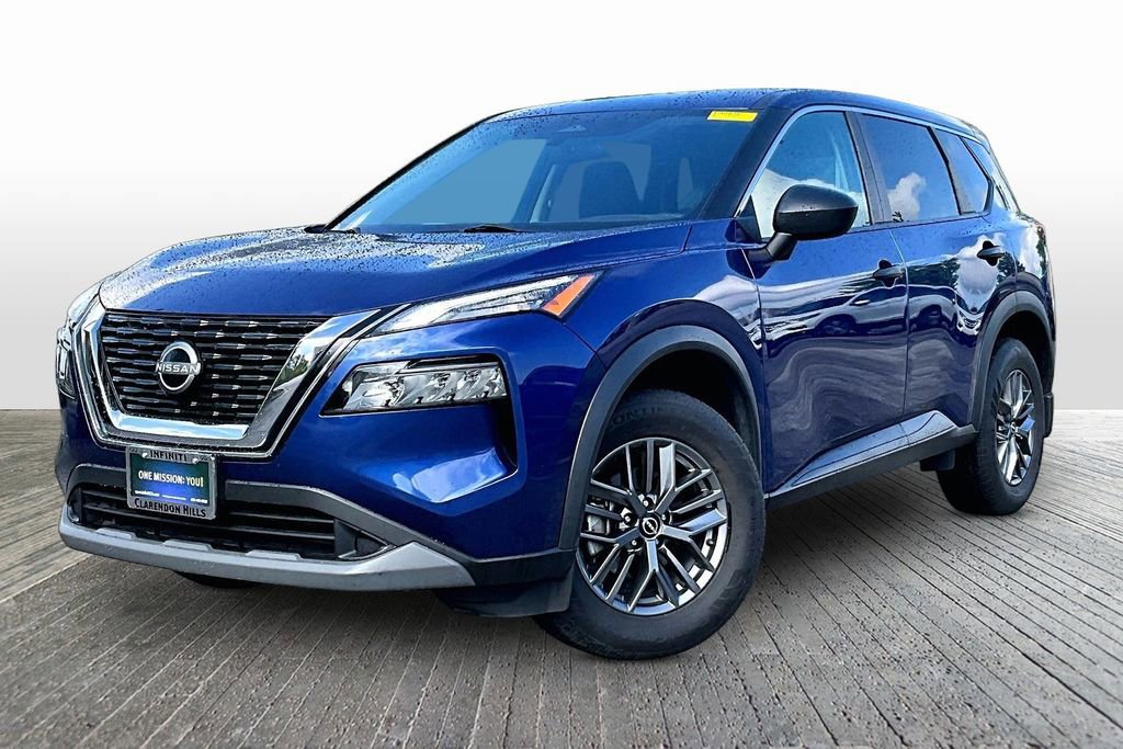 Used 2022 Nissan Rogue S AWD/4WD image 3
