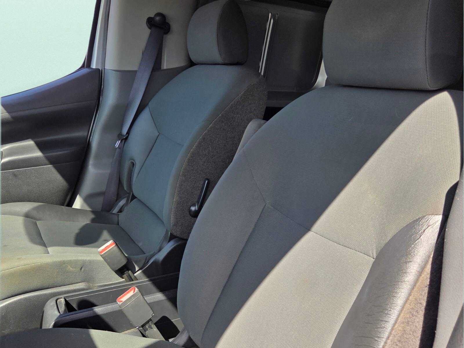 Used 2015 Nissan NV200 SV w/ Technology Package FWD image 11