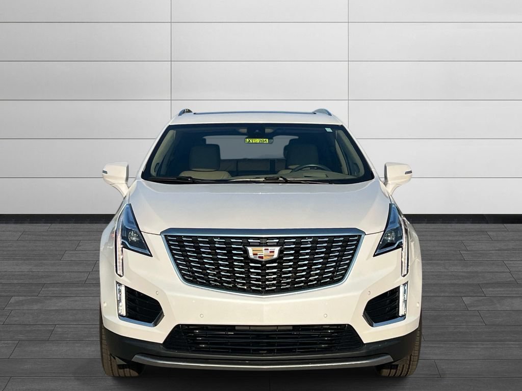 Used 2021 Cadillac XT5 Premium Luxury w/ Platinum Package FWD image 8