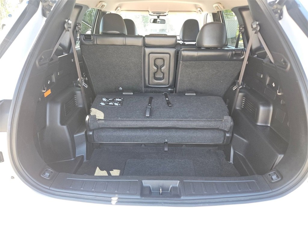 Used 2023 Mitsubishi Outlander SE image 27