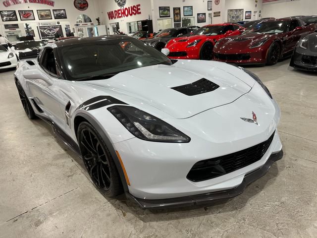 Used 2019 Chevrolet Corvette Grand Sport w/ Z07 Performance Package RWD image 4