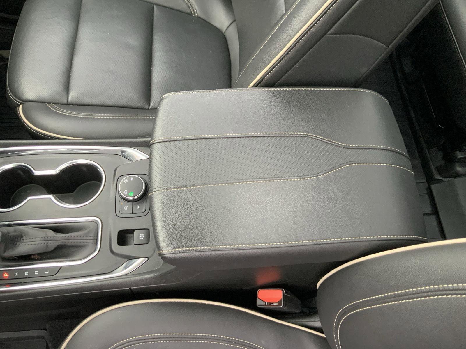 Used 2023 Chevrolet Traverse Premier w/ Redline Edition image 53