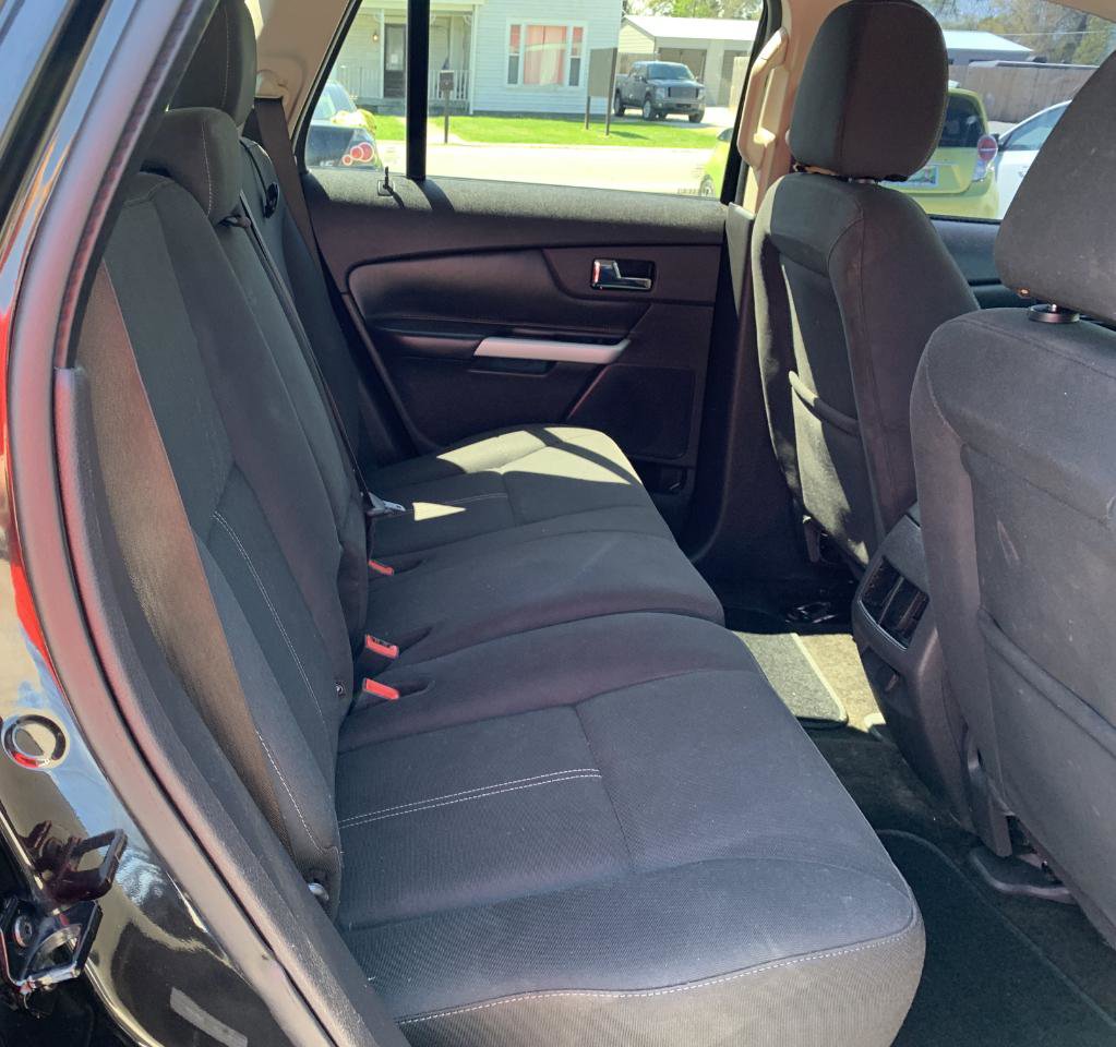 Used 2014 Ford Edge SE FWD image 29