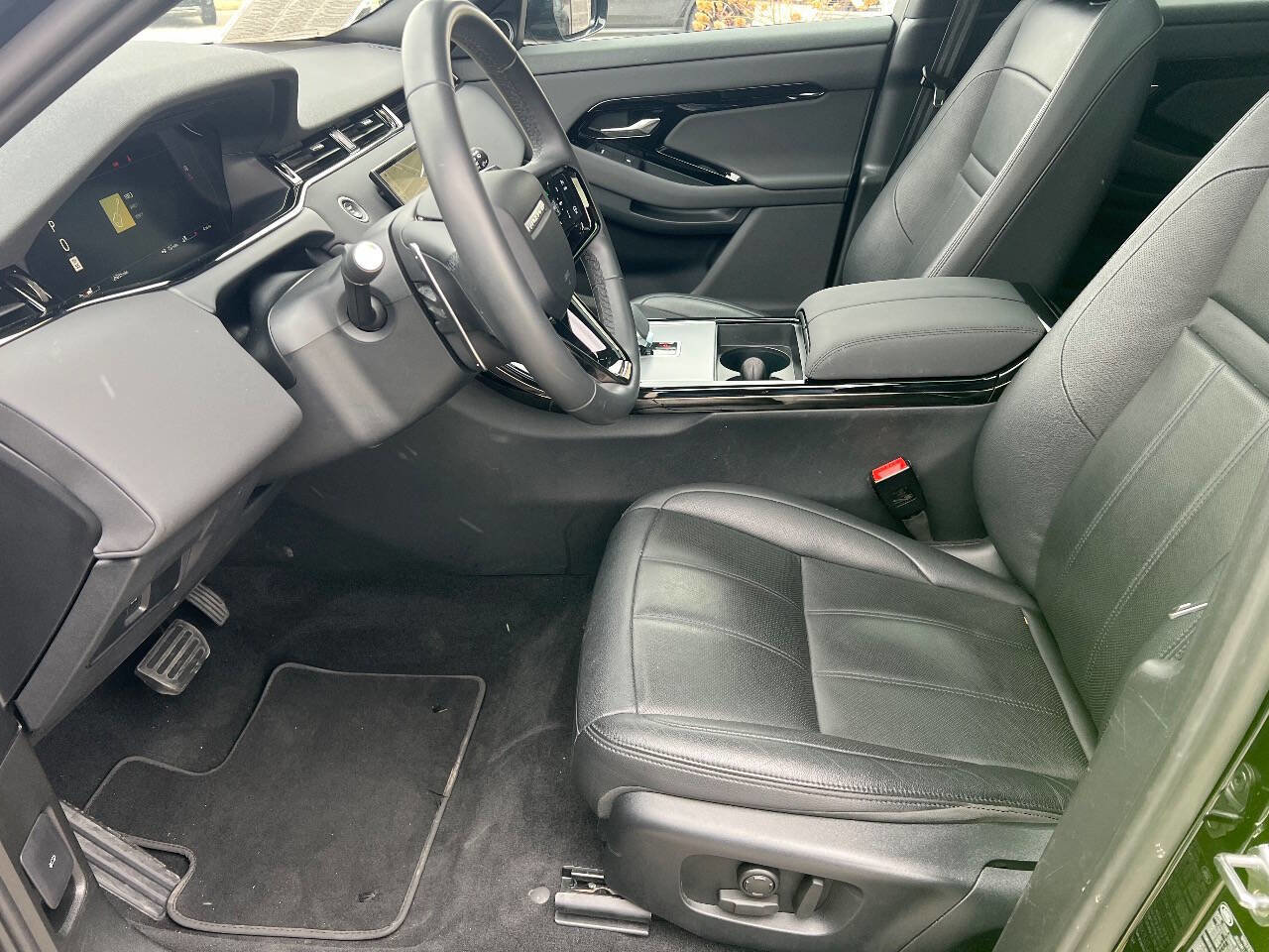 Used 2024 Land Rover Range Rover Evoque S image 18