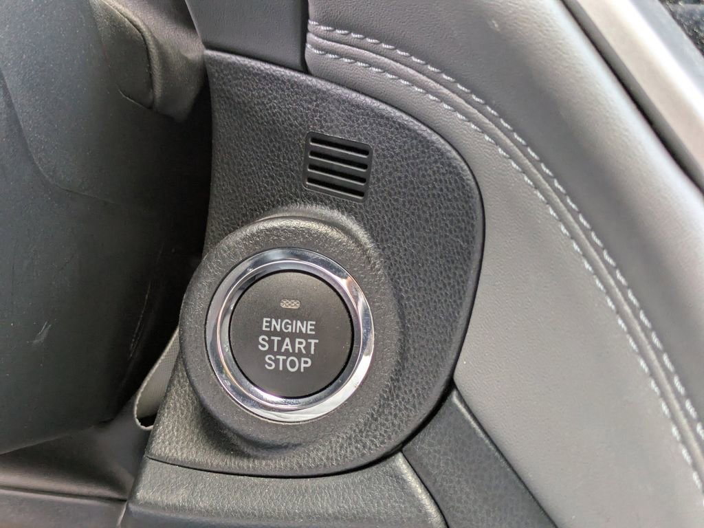 Used 2025 Subaru Outback Onyx Edition XT w/ Popular Package #2 image 24