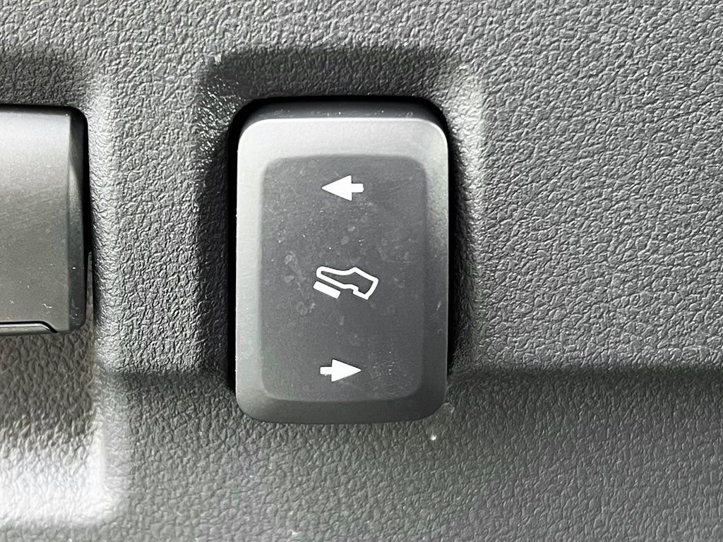 Used 2025 Ford F250 Platinum image 30