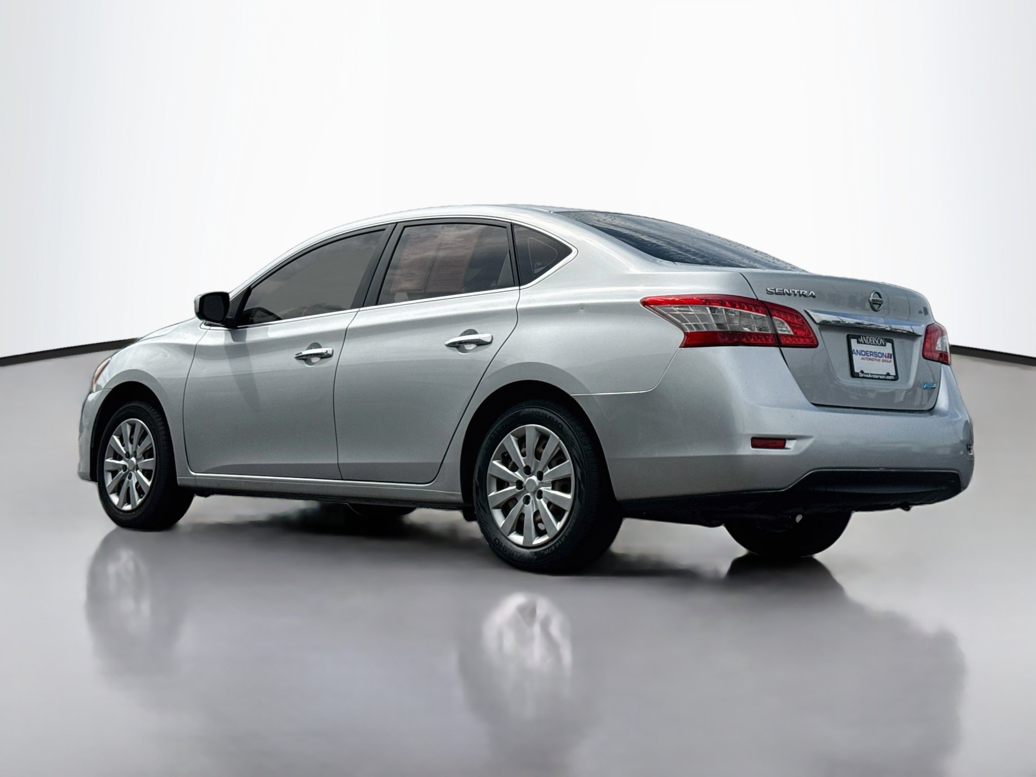 Used 2014 Nissan Sentra S FWD image 5