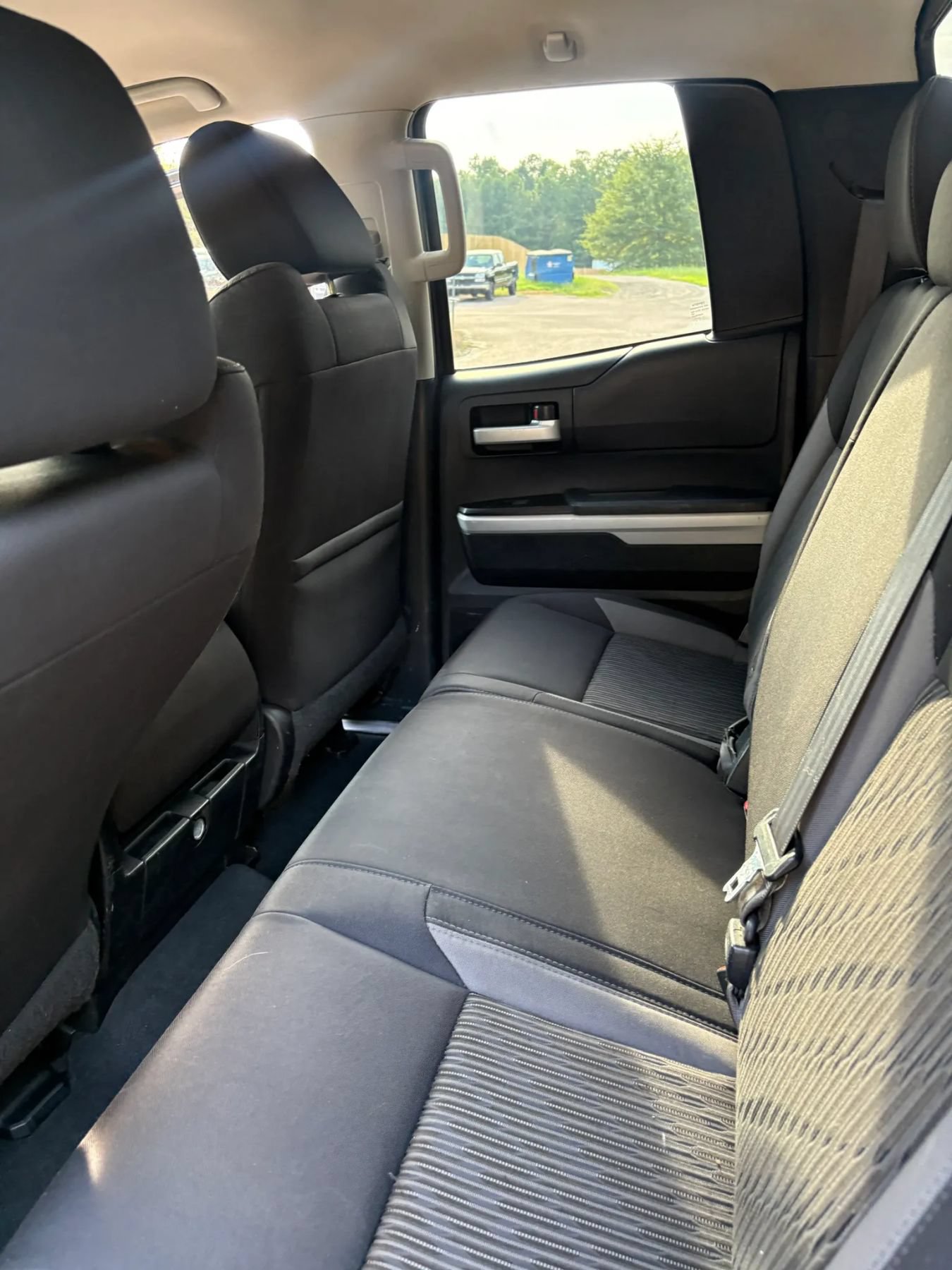Used 2014 Toyota Tundra SR5 AWD/4WD image 17