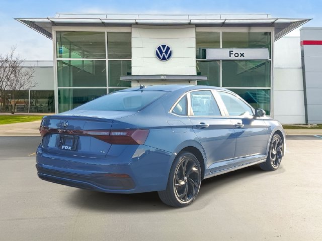 New 2027 Volkswagen Jetta SE FWD image 4