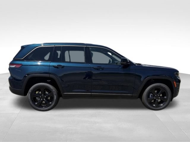 New 2026 Jeep Grand Cherokee Limited w/ Limited Altitude Package AWD/4WD image 21