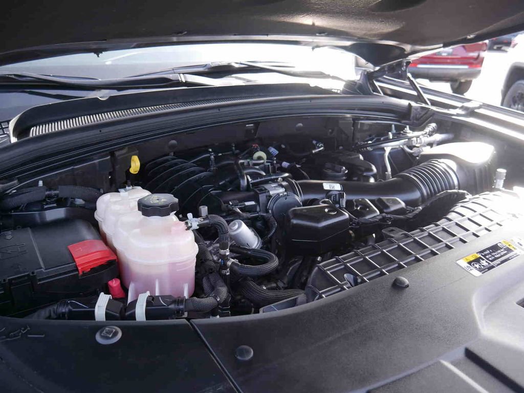 Certified 2024 Jeep Grand Cherokee L Laredo image 12