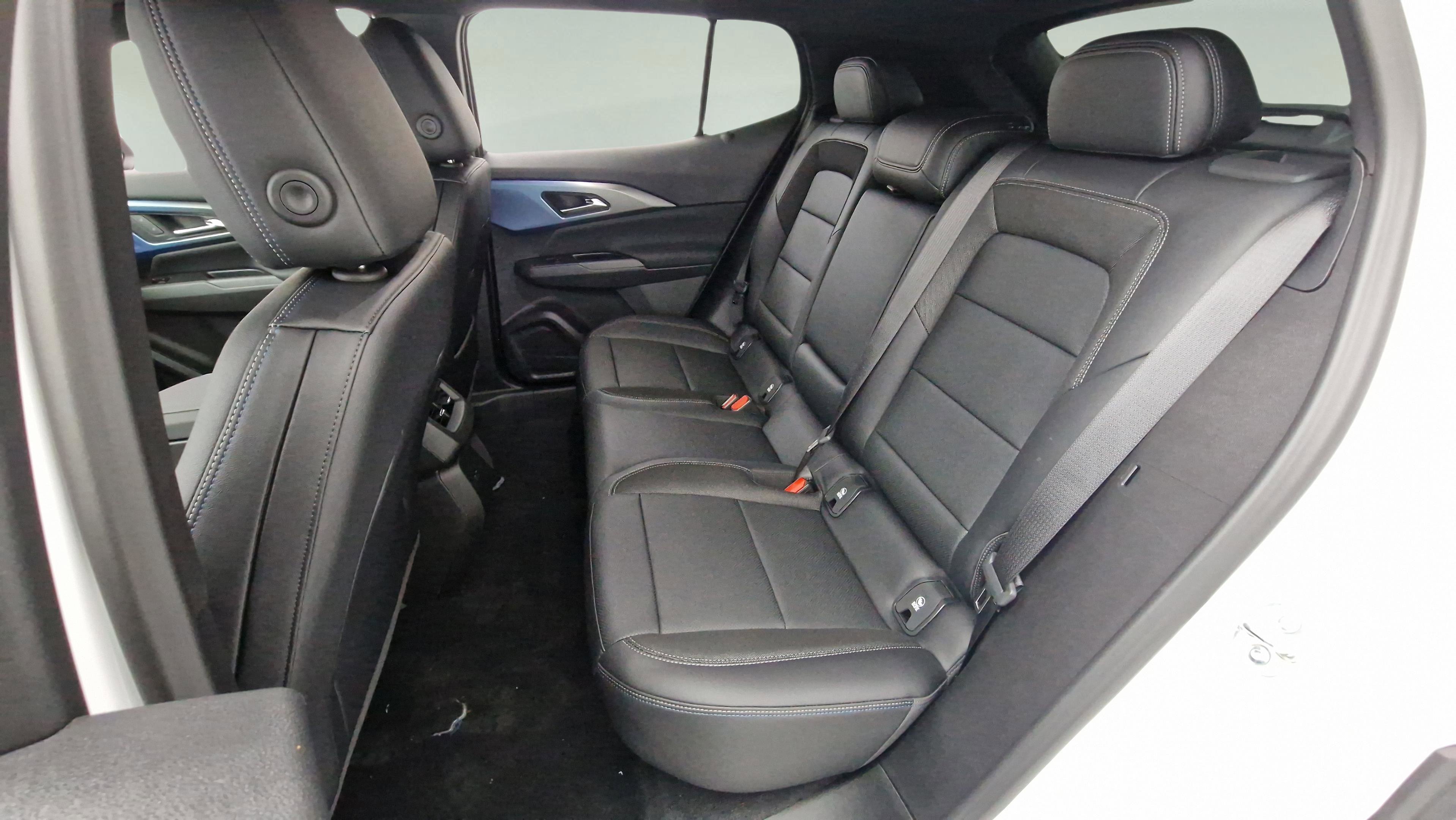 New 2026 Chevrolet Equinox EV LT image 23