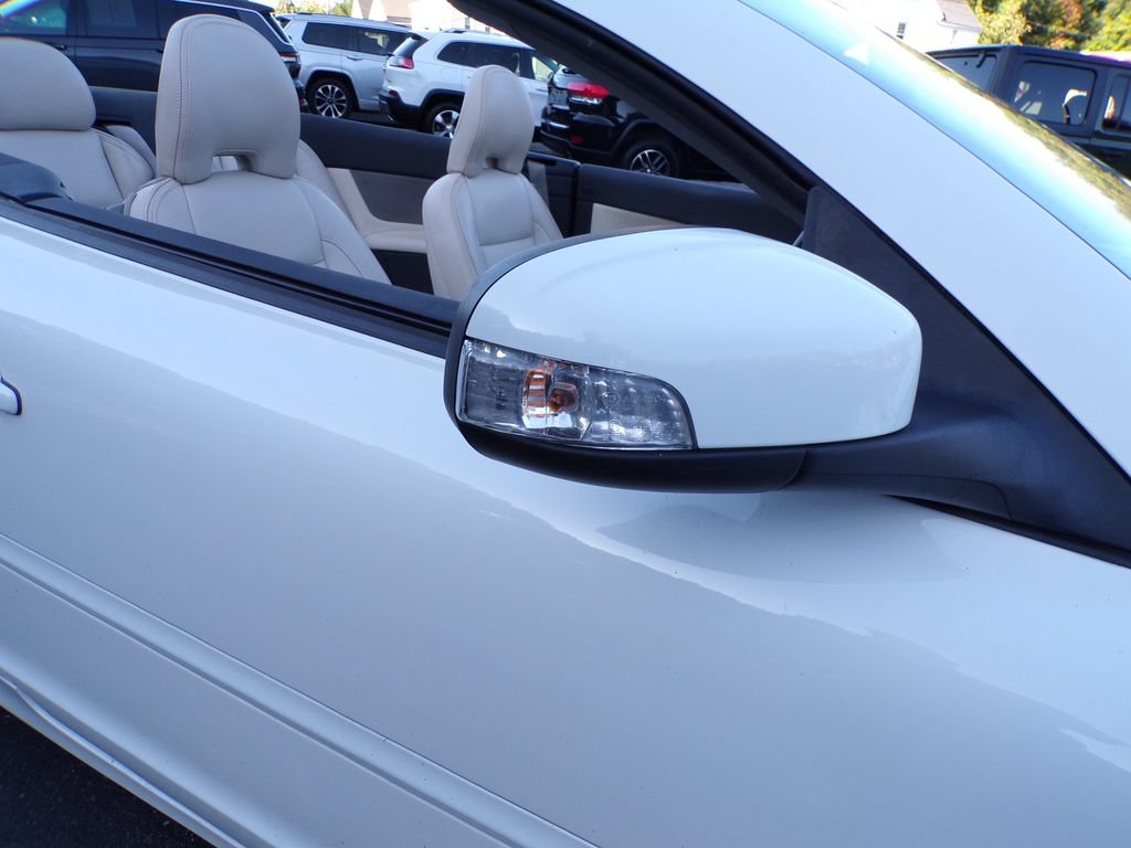 Used 2012 Volvo C70 T5 FWD image 5