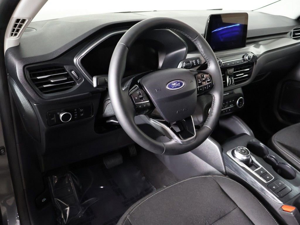 Used 2025 Ford Escape Active w/ Cold Weather Package AWD/4WD image 25