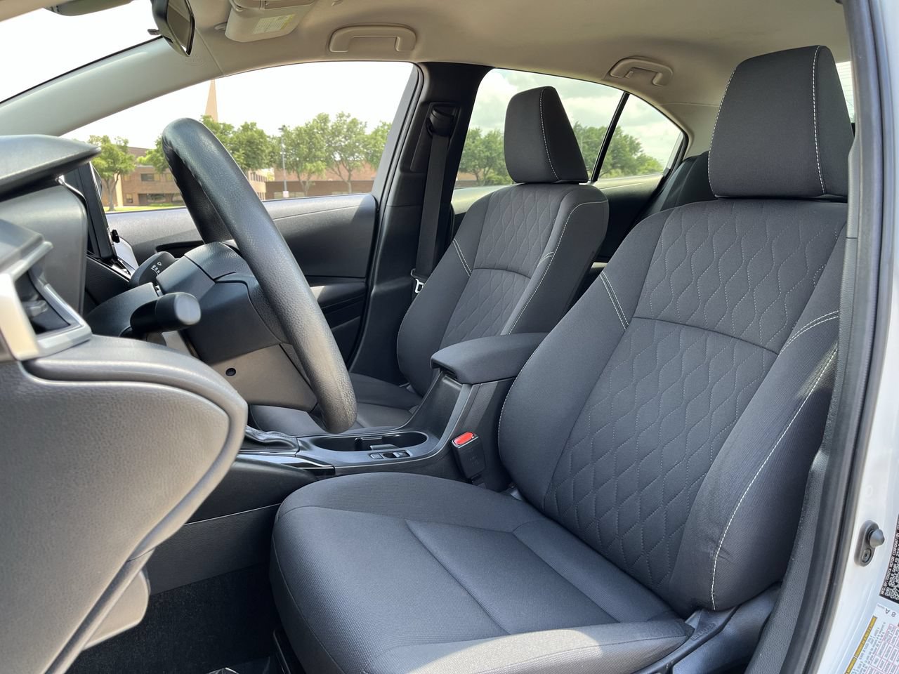 Used 2024 Toyota Corolla LE FWD image 22