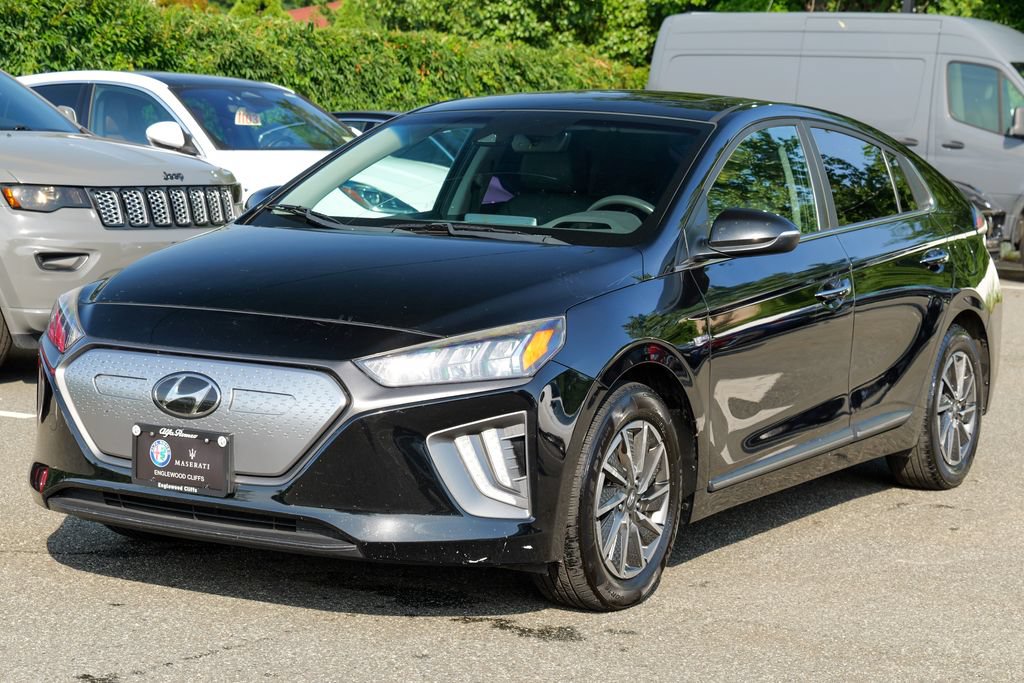 Used 2020 Hyundai Ioniq Limited FWD image 3
