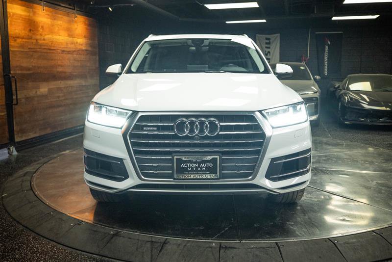 Used 2017 Audi Q7 3.0T Premium Plus w/ Premium Plus Package AWD/4WD image 4