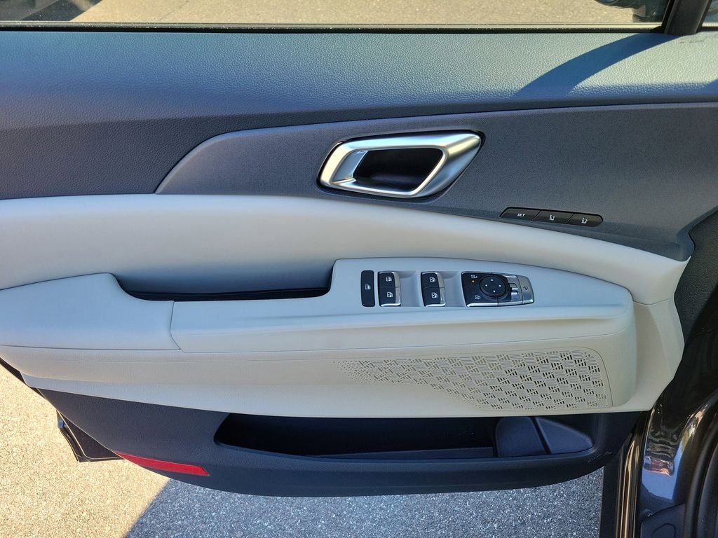 New 2026 Kia Carnival EX FWD image 20