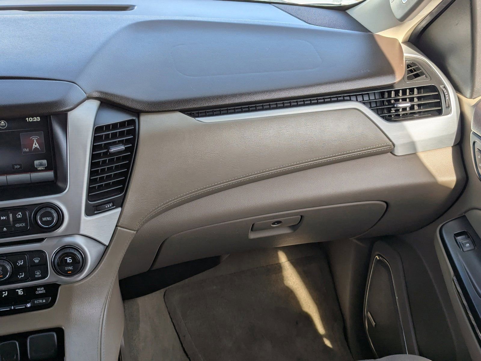 Used 2015 GMC Yukon SLE w/ HD Trailering Package image 18