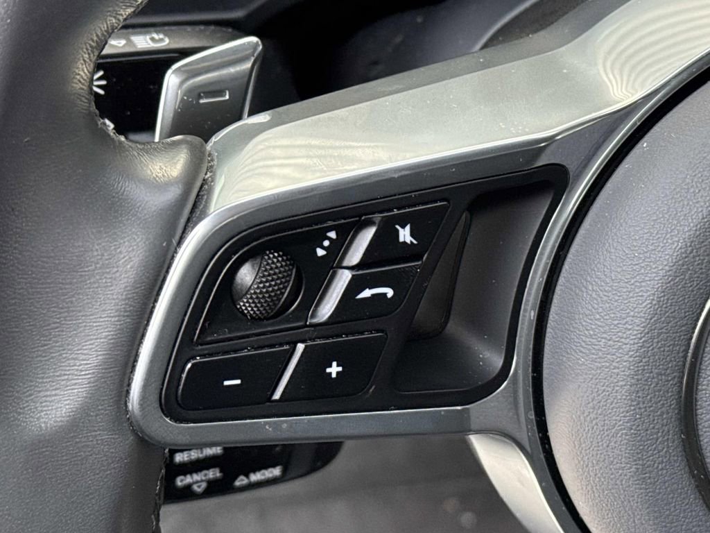 Certified 2023 Porsche Cayenne image 26