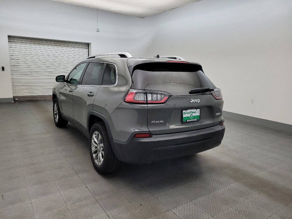 Used 2019 Jeep Cherokee Latitude Plus AWD/4WD image 5
