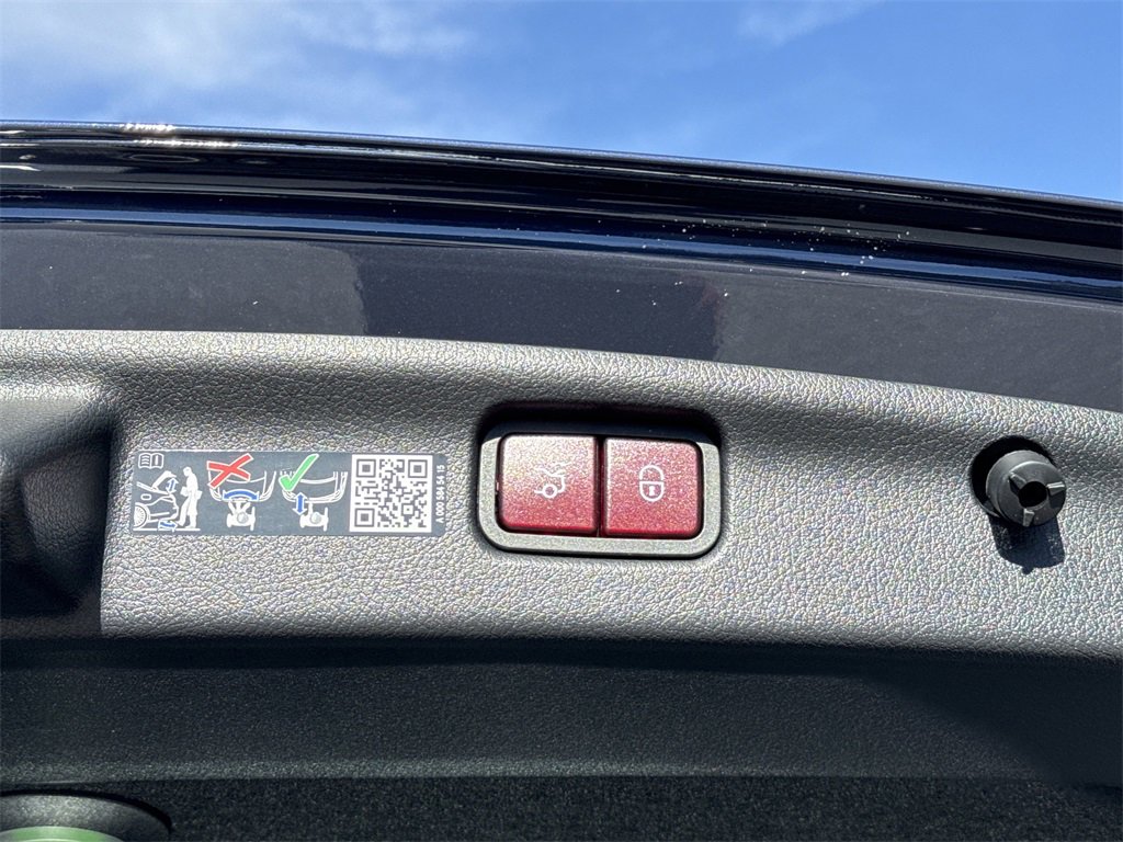 New 2026 Mercedes-Benz C 300 4MATIC Sedan image 16