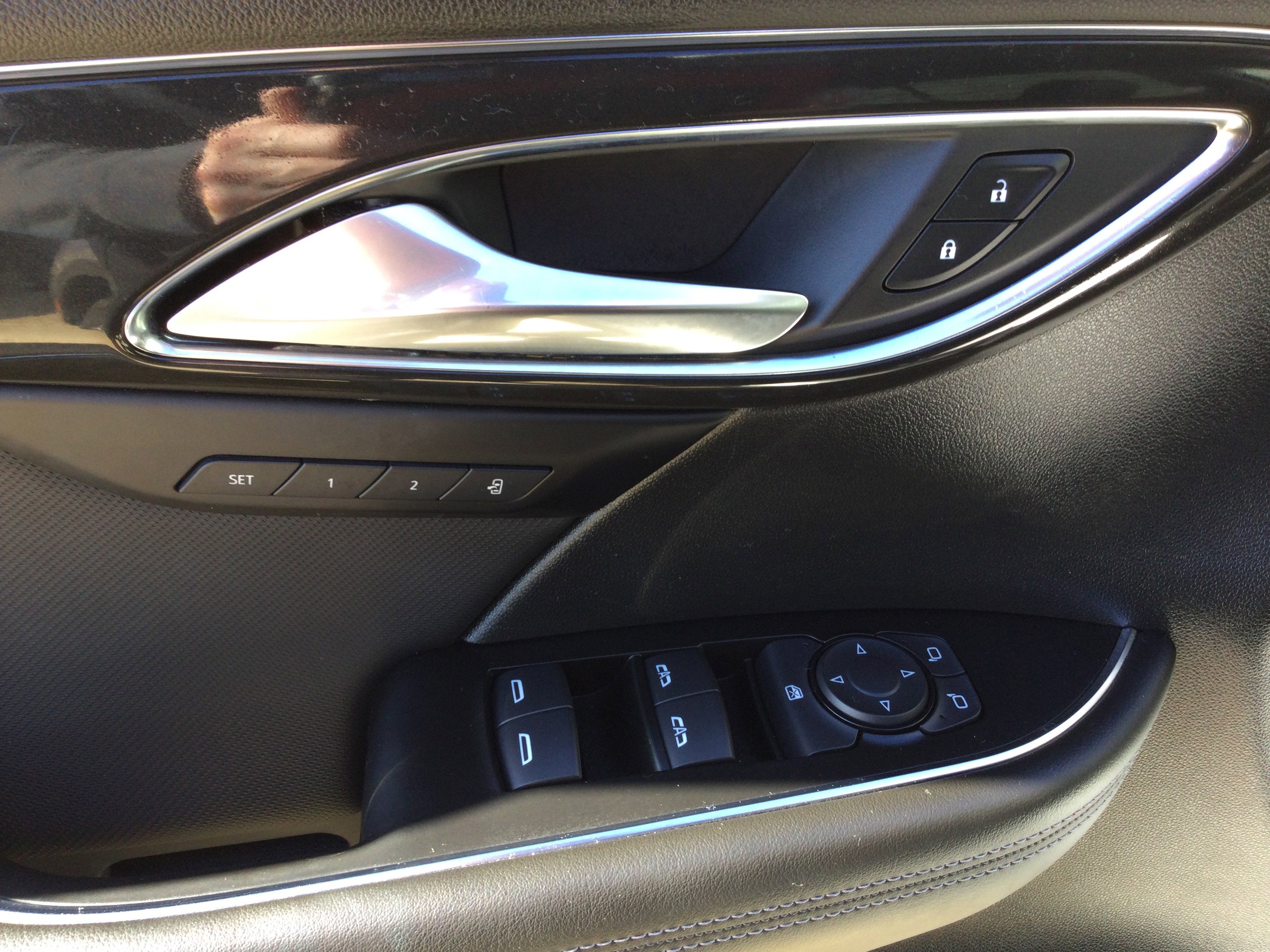 Used 2025 Buick Envision Preferred image 9