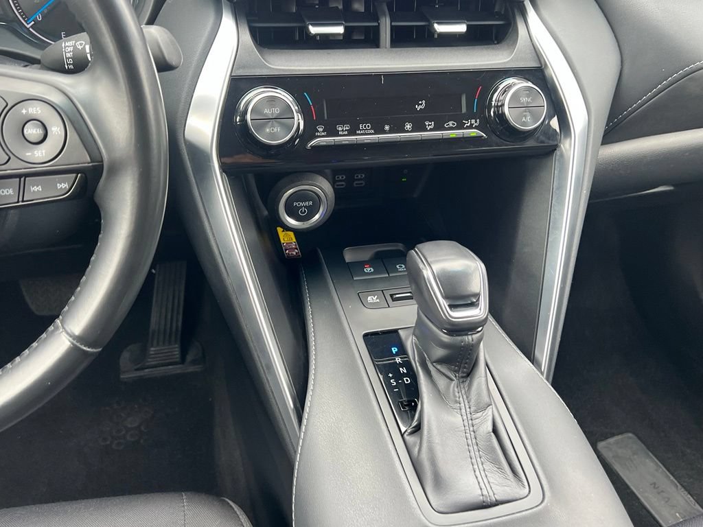 Certified 2024 Toyota Venza LE AWD/4WD image 20