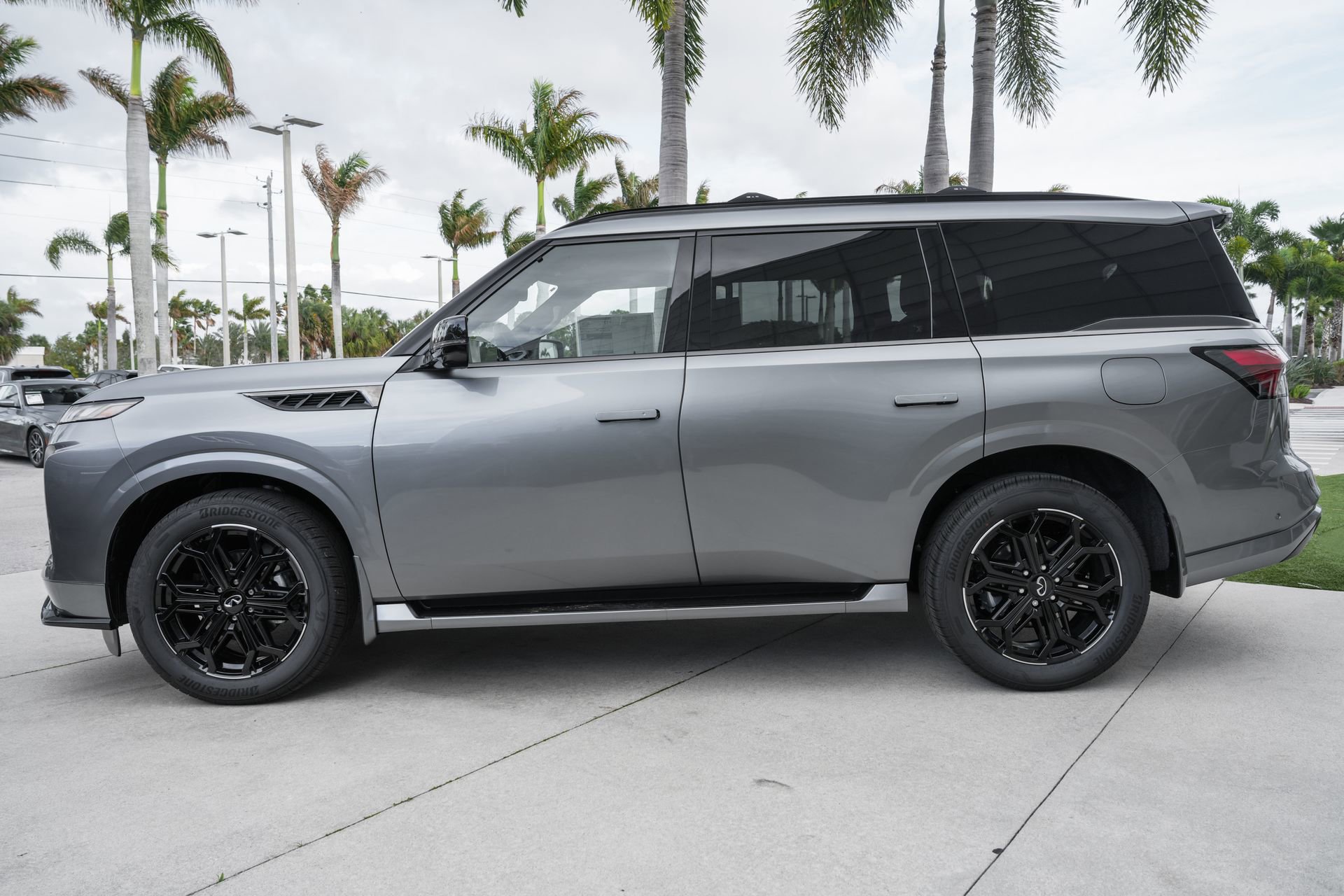 New 2026 INFINITI QX80 4WD w/ Sport Exterior Package image 21