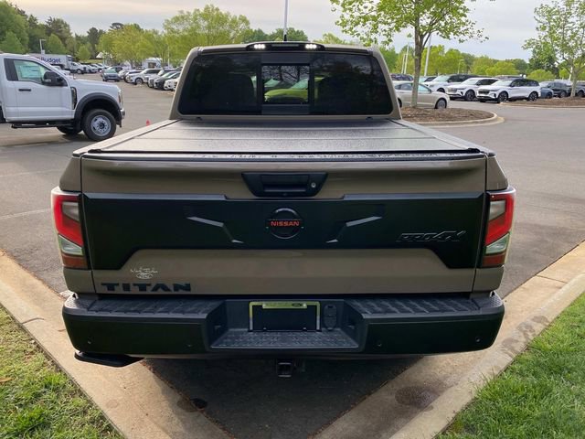 Used 2022 Nissan Titan PRO-4X w/ Pro-4x Convenience Package image 32