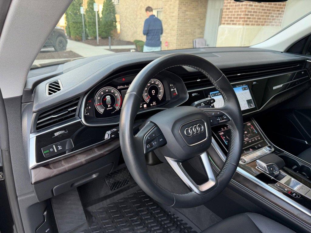 Used 2023 Audi Q8 Prestige AWD/4WD image 12