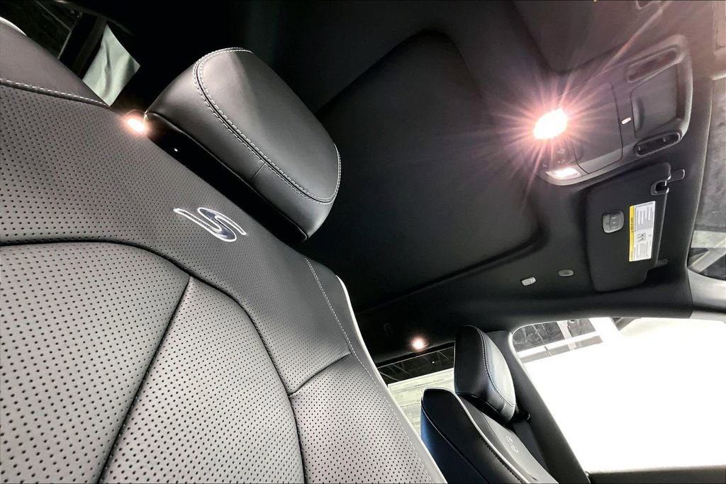 New 2026 Chrysler Pacifica Limited w/ S Appearance Package image 24