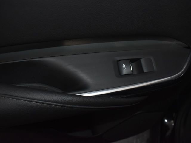 Used 2023 Cadillac XT4 Premium Luxury image 31