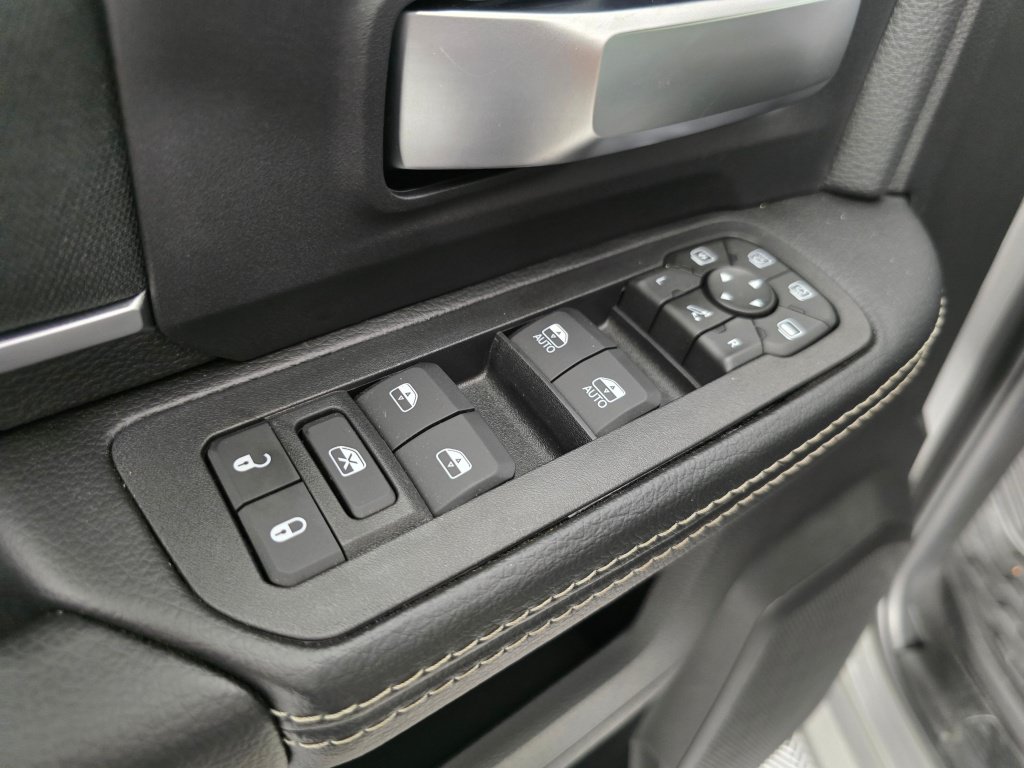 New 2026 RAM 3500 Big Horn AWD/4WD image 21