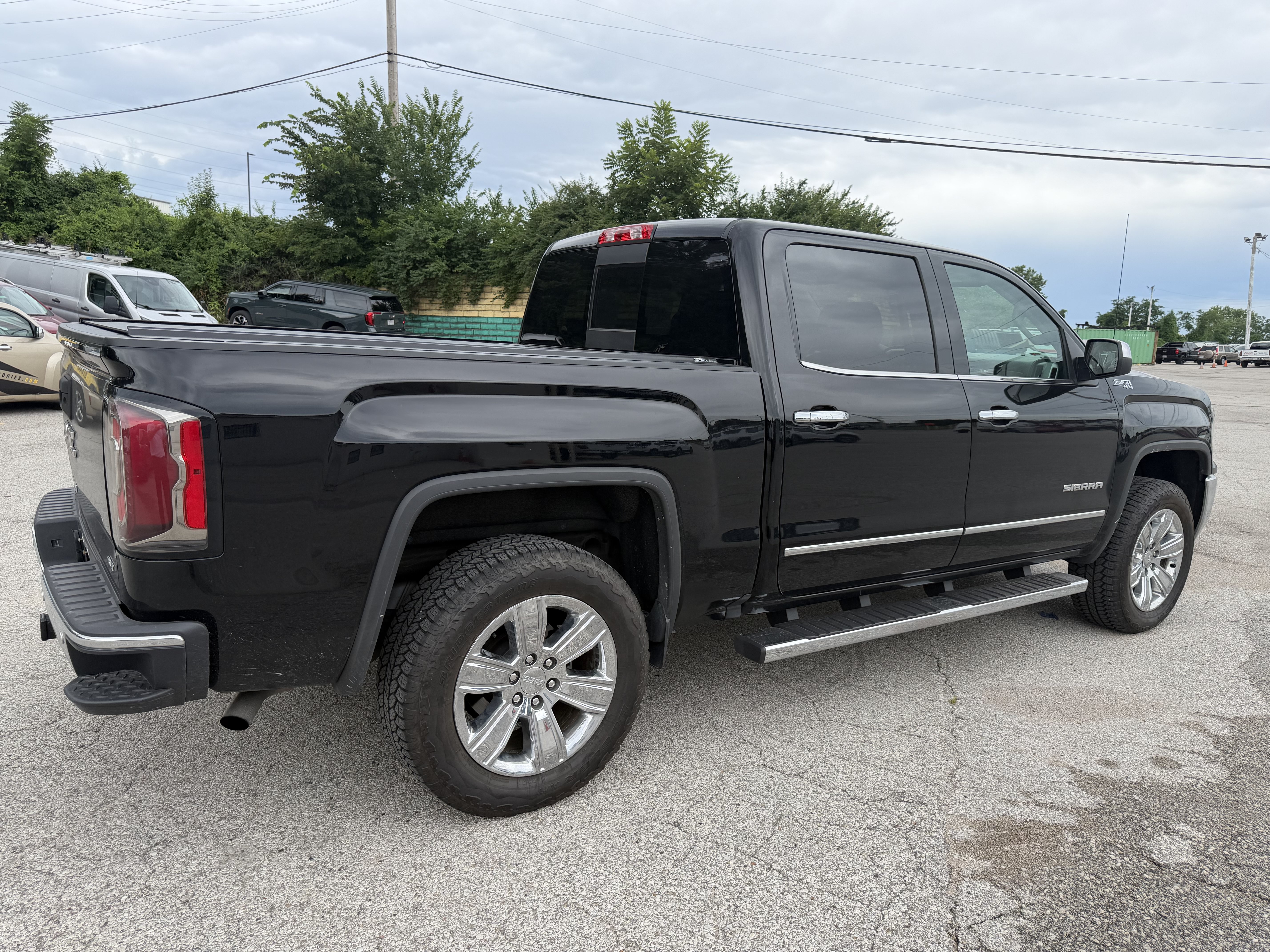 Used 2018 GMC Sierra 1500 SLT AWD/4WD image 7