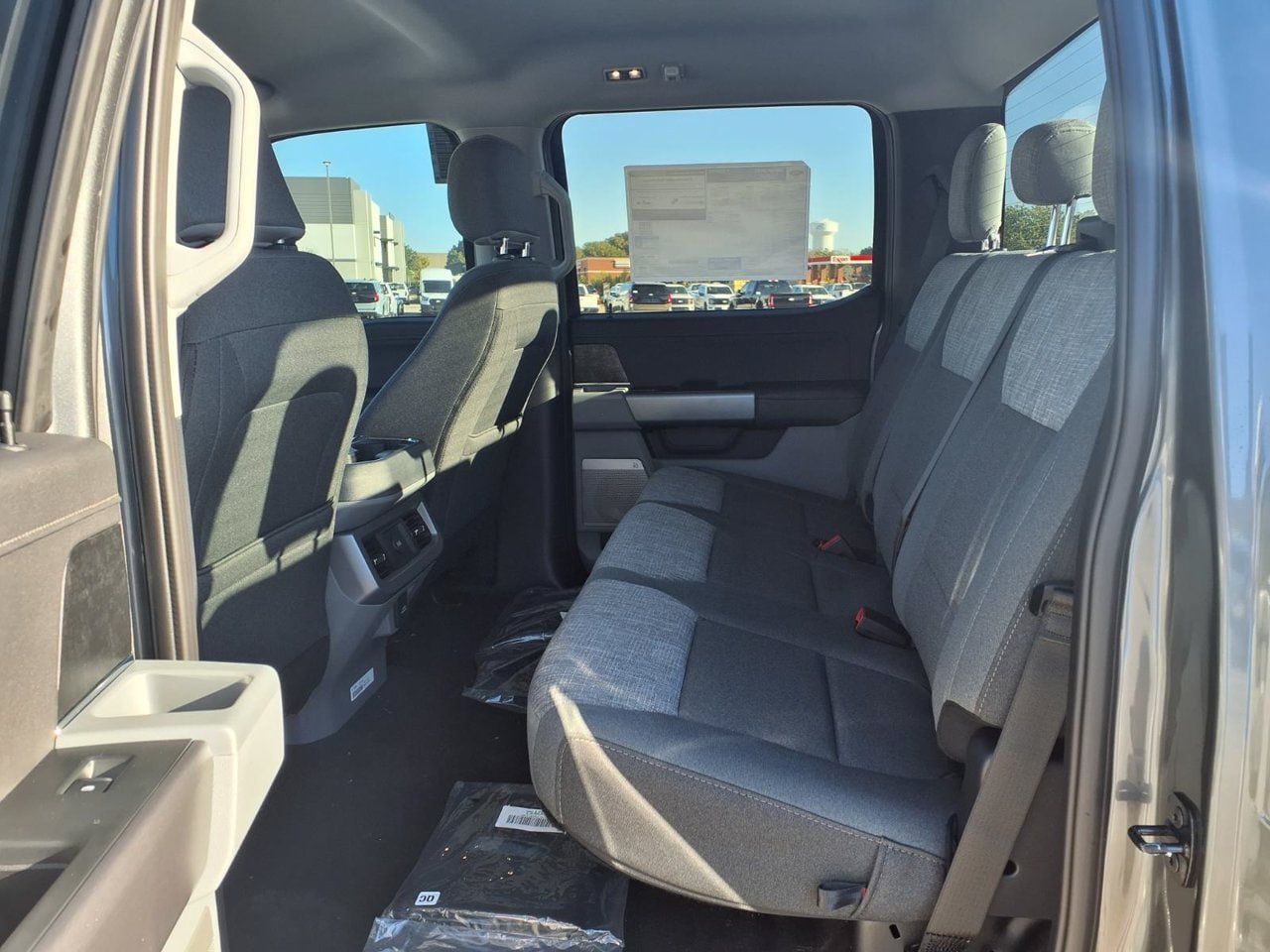 New 2027 Ford F350 XLT w/ XLT Premium Package AWD/4WD image 21