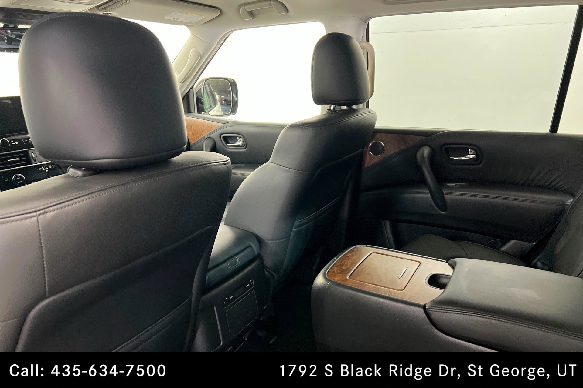 Used 2022 Nissan Armada SL w/ Captain's Chairs Package AWD/4WD image 19