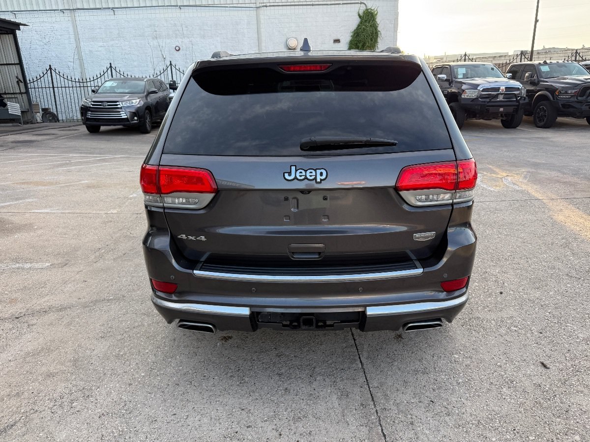 Used 2016 Jeep Grand Cherokee Summit AWD/4WD image 5