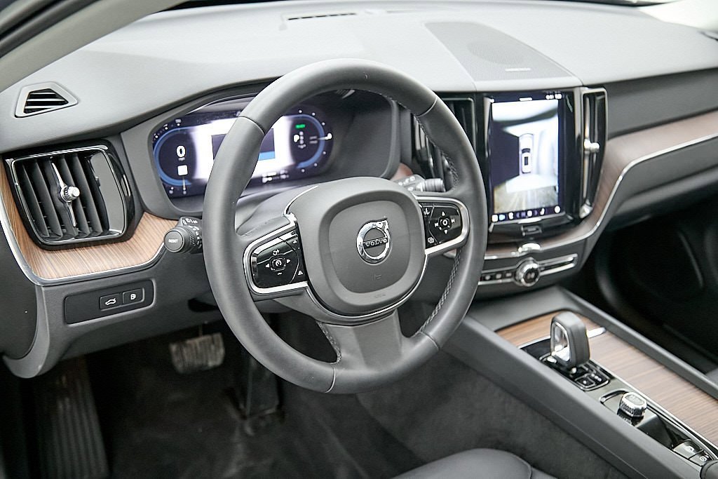 Certified 2023 Volvo XC60 T8 Plus w/ Climate Package image 13