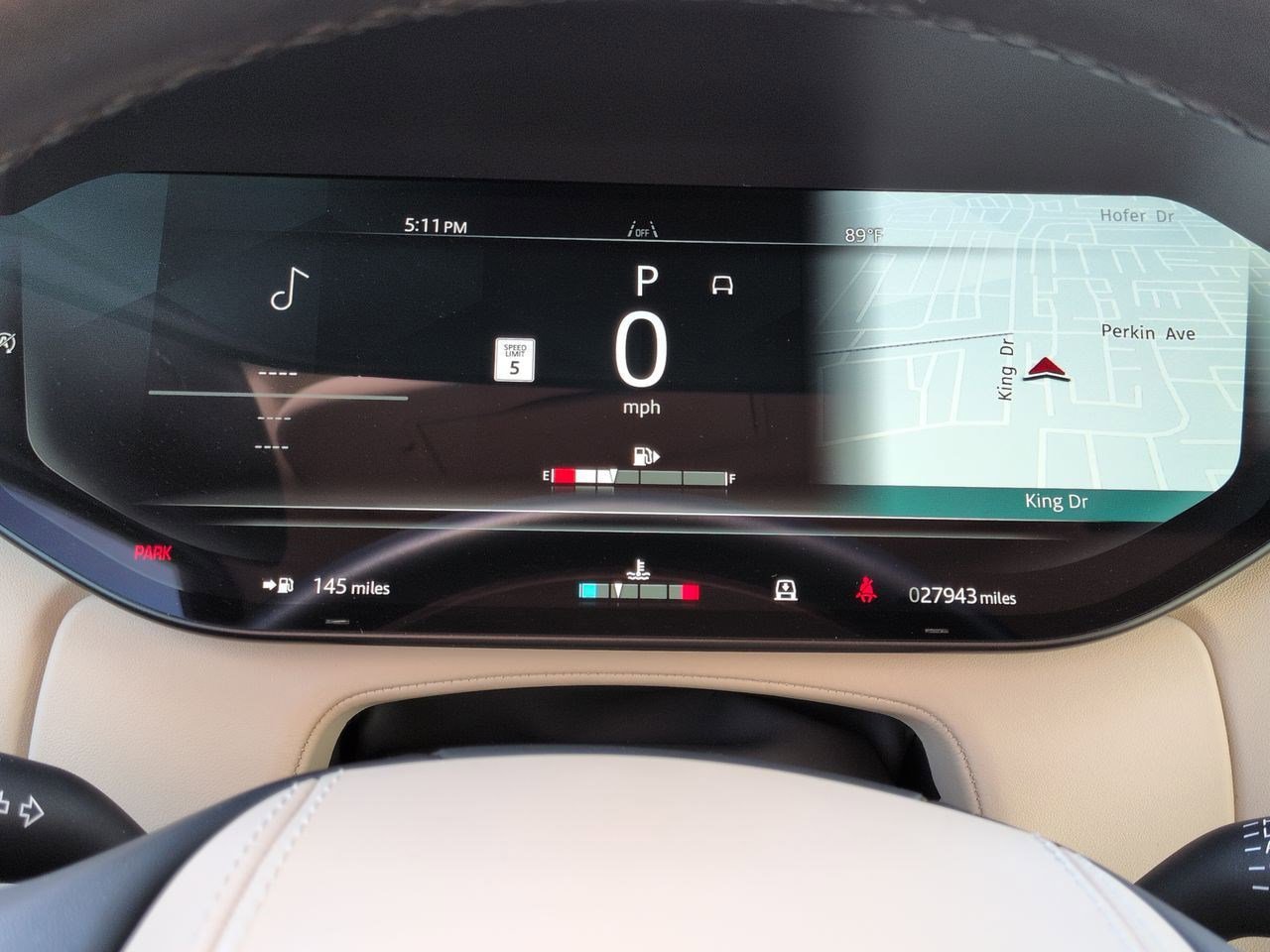 Used 2024 Land Rover Range Rover SE image 13