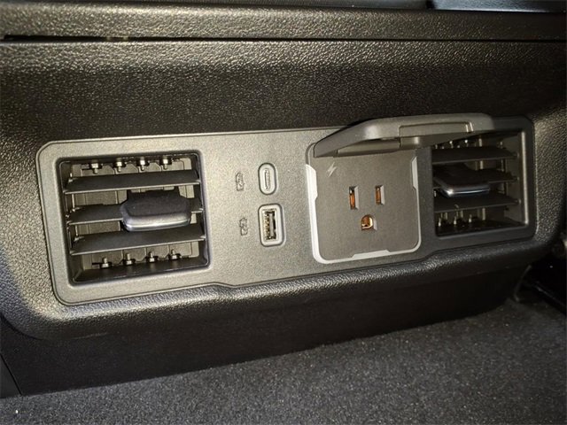 New 2026 GMC Sierra 1500 Elevation image 15