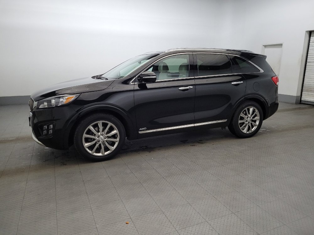 Used 2018 Kia Sorento SX image 2